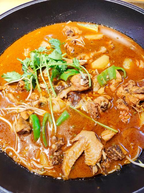 腊鸭和什么炖在一起好吃又营养？腊鸭跟什么一起煮好吃