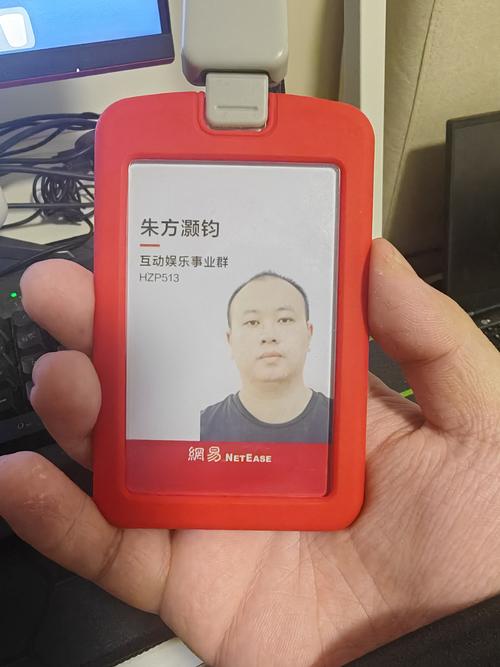 手机用什么软件制作工作牌？手机工作牌设计用什么软件