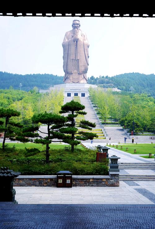 孔子的故乡在山东省什么地方？孔子的故乡是山东人