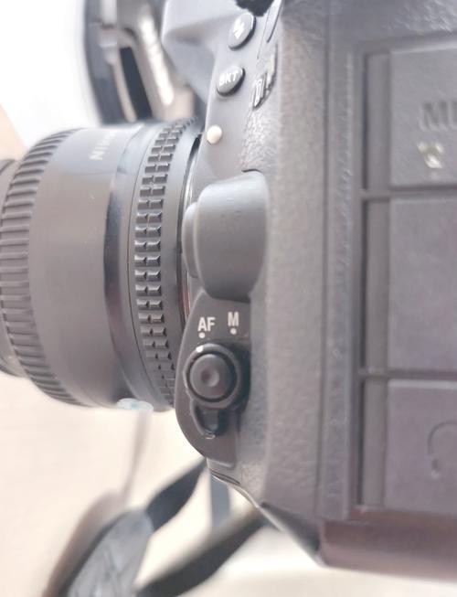 相机遥控拍摄怎么设置？相机的遥控器怎么使用配对