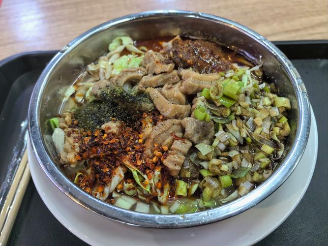 窦四牛杂面多少钱一碗?窦四牛杂面的做法和配料