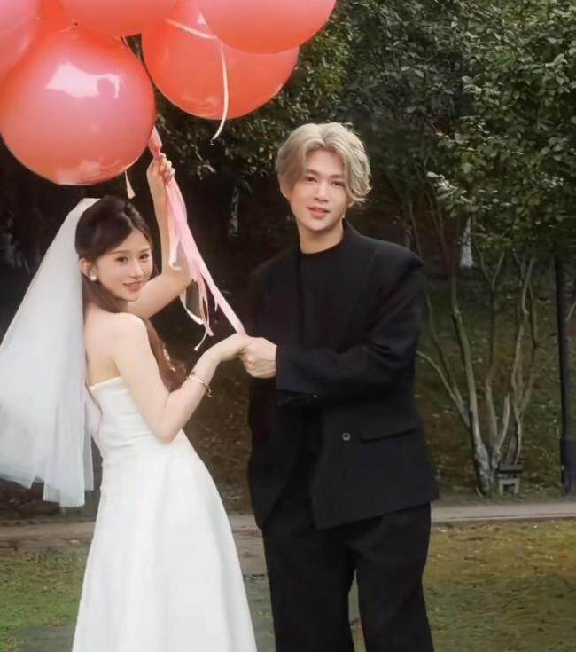 网红鹿哈领证结婚,曾自曝7个月赚3500万,鹿晗被波及 撞脸顶流引发热议