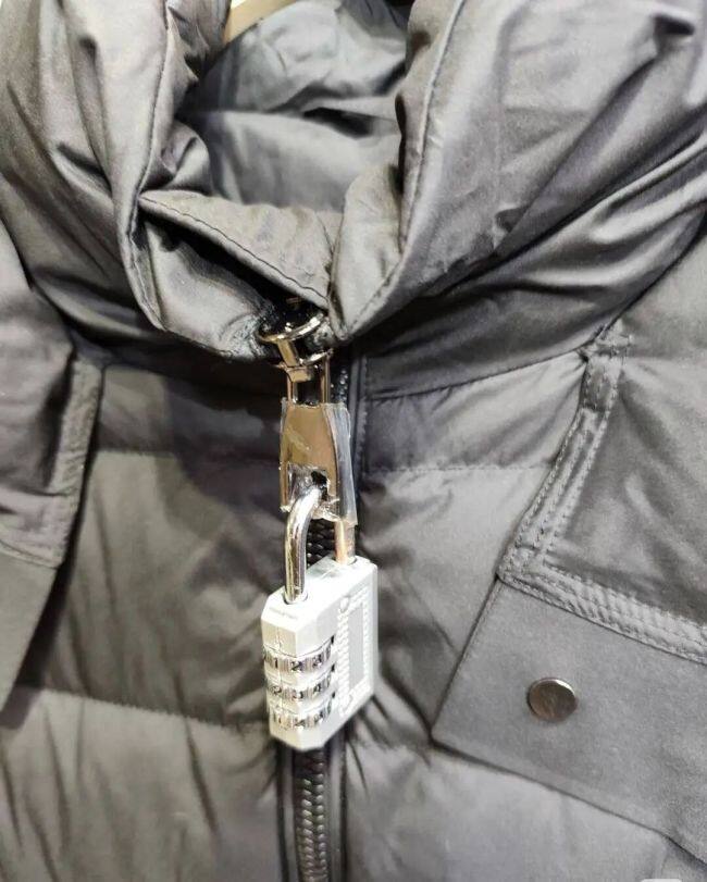 商家回应在衣服上挂密码锁防羊毛党 硬核措施应对退货潮