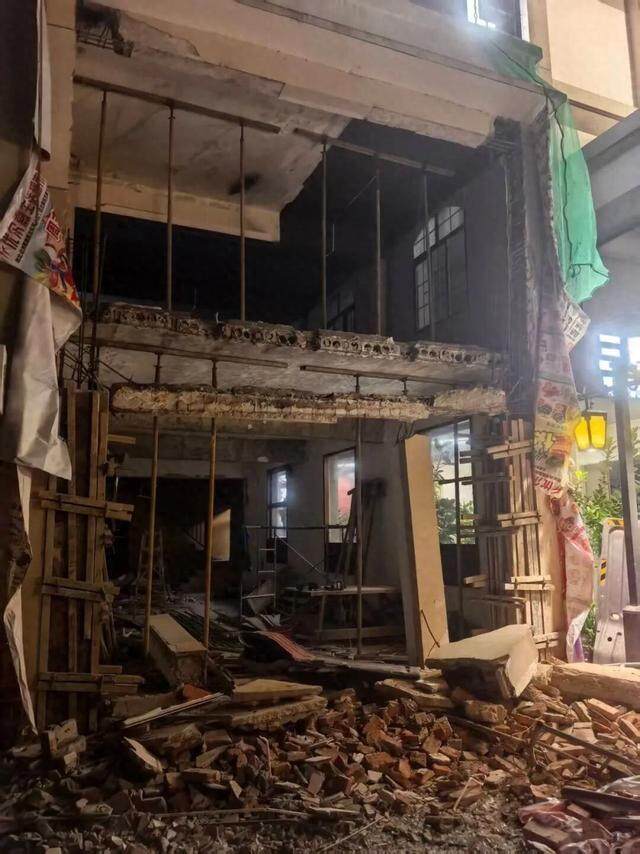 脚手架垮塌遇难者父亲发声 追责到底