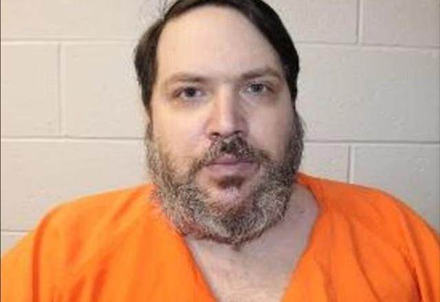 美强奸案嫌疑人假死逃罪因文身落网 改名换姓终难逃法网