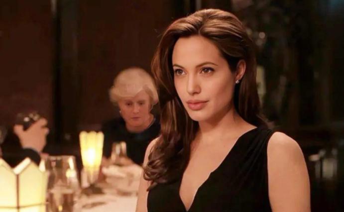 朱莉乌克兰之行背后的外交风波:保镖被扣事件始末