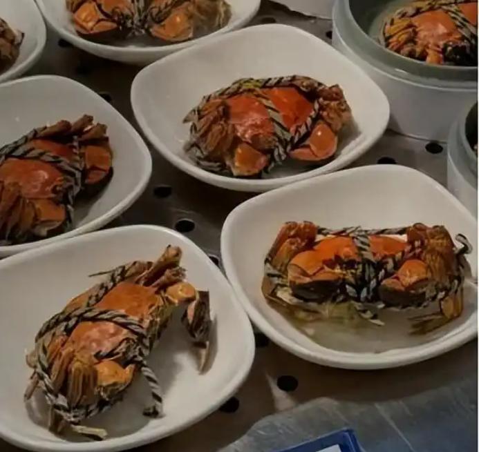 8.8元蟹宴背后的高校食堂经济学:浙大“白菜价”螃蟹引发的价