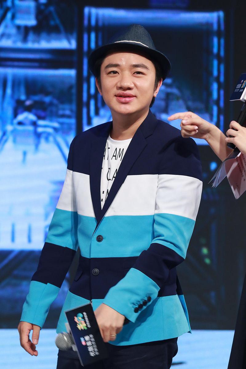 跨界执鞭:王祖蓝获聘高校教授的多元价值启示