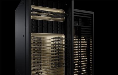 一颗芯片1800W功耗!NVIDIA下代AI服务器液冷就得40万元(图1)