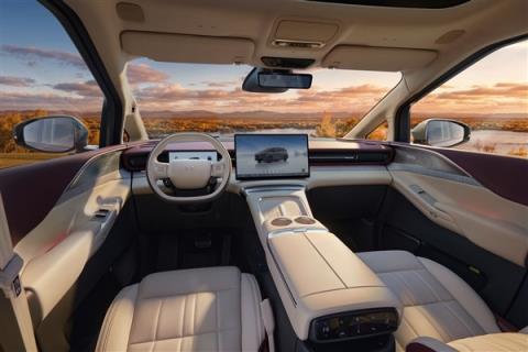 全球续航最长大七座 小鹏X9增程混动预售:35万起(图9)