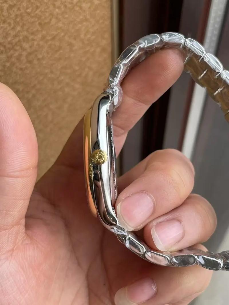 浪琴手表有5千左右的吗多少钱?浪琴五千左右的机械表