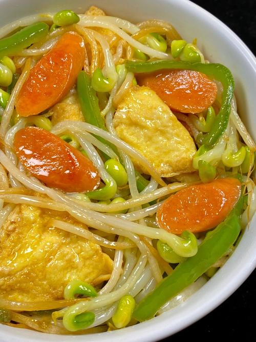 青椒炒豆芽怎么做?青椒炒豆芽怎么炒