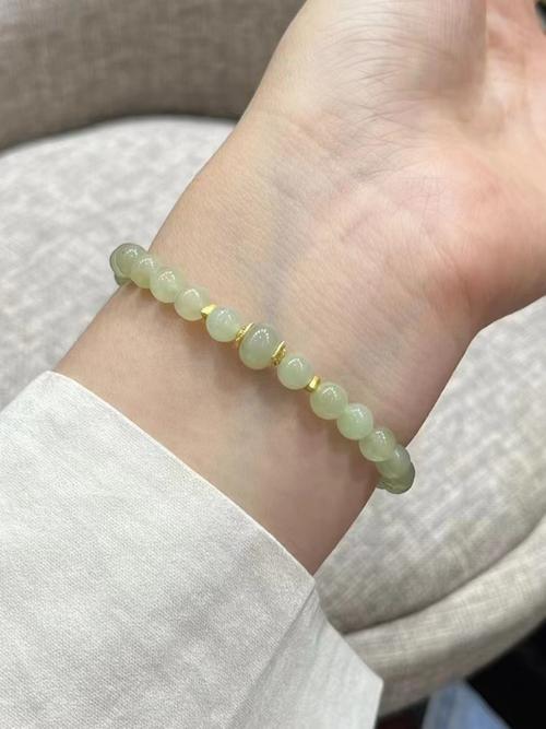 女人戴什么玉手链好?女人戴什么玉手串好