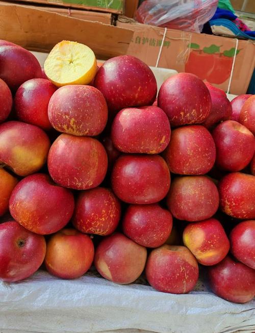 苹果加盐巴吃了好吗？苹果加盐巴吃什么功效