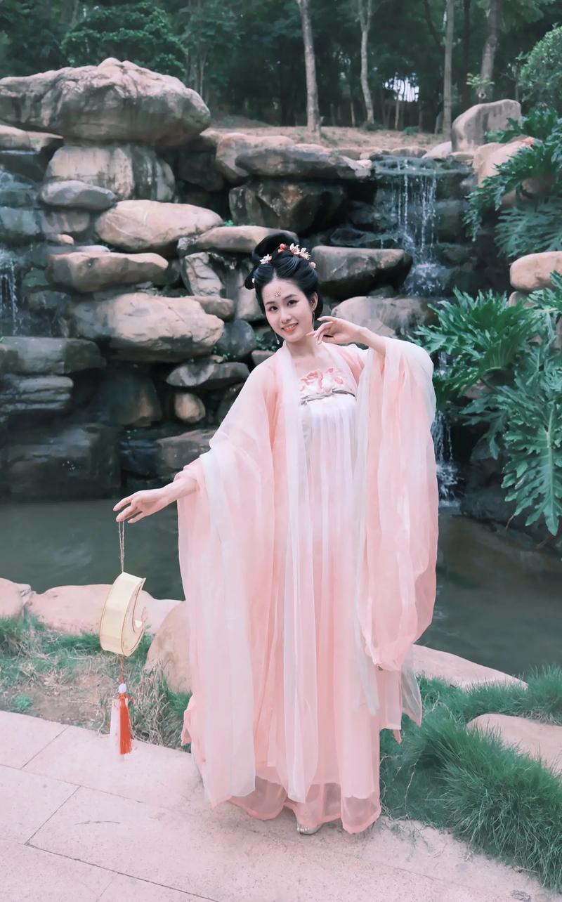 七仙女下凡打一职务？七仙女下凡打一个字