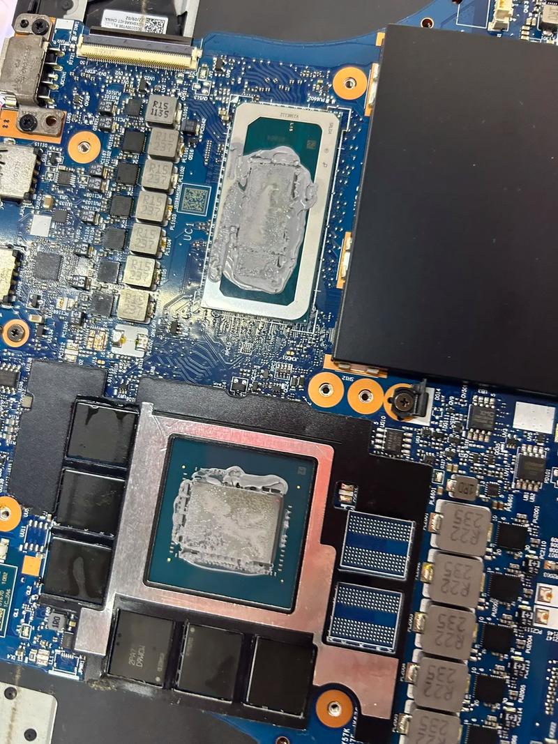 如何清理电脑灰尘防静电?电脑清灰防止静电击穿