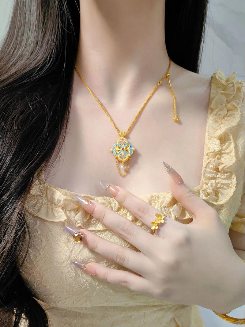 黄金首饰最怕什么?黄金最怕什么东西触碰