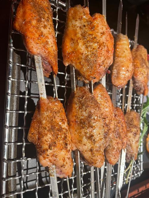 烧烤鸡翅需要先煮熟吗?烧烤鸡翅需要先煮熟吗视频