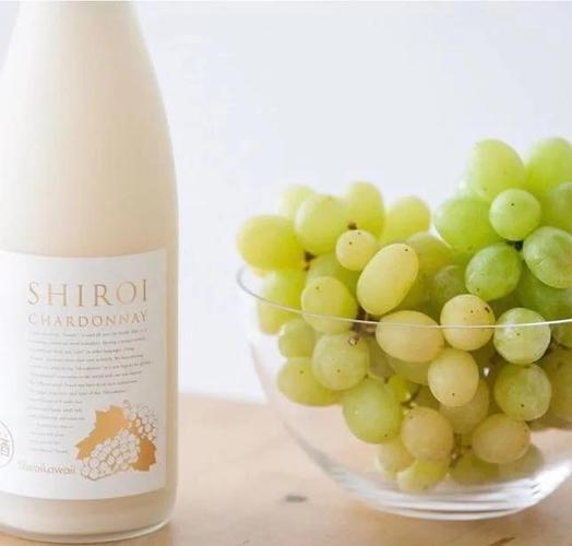 葡萄酒白色破败指什么?白葡萄酒色泽是怎样的?