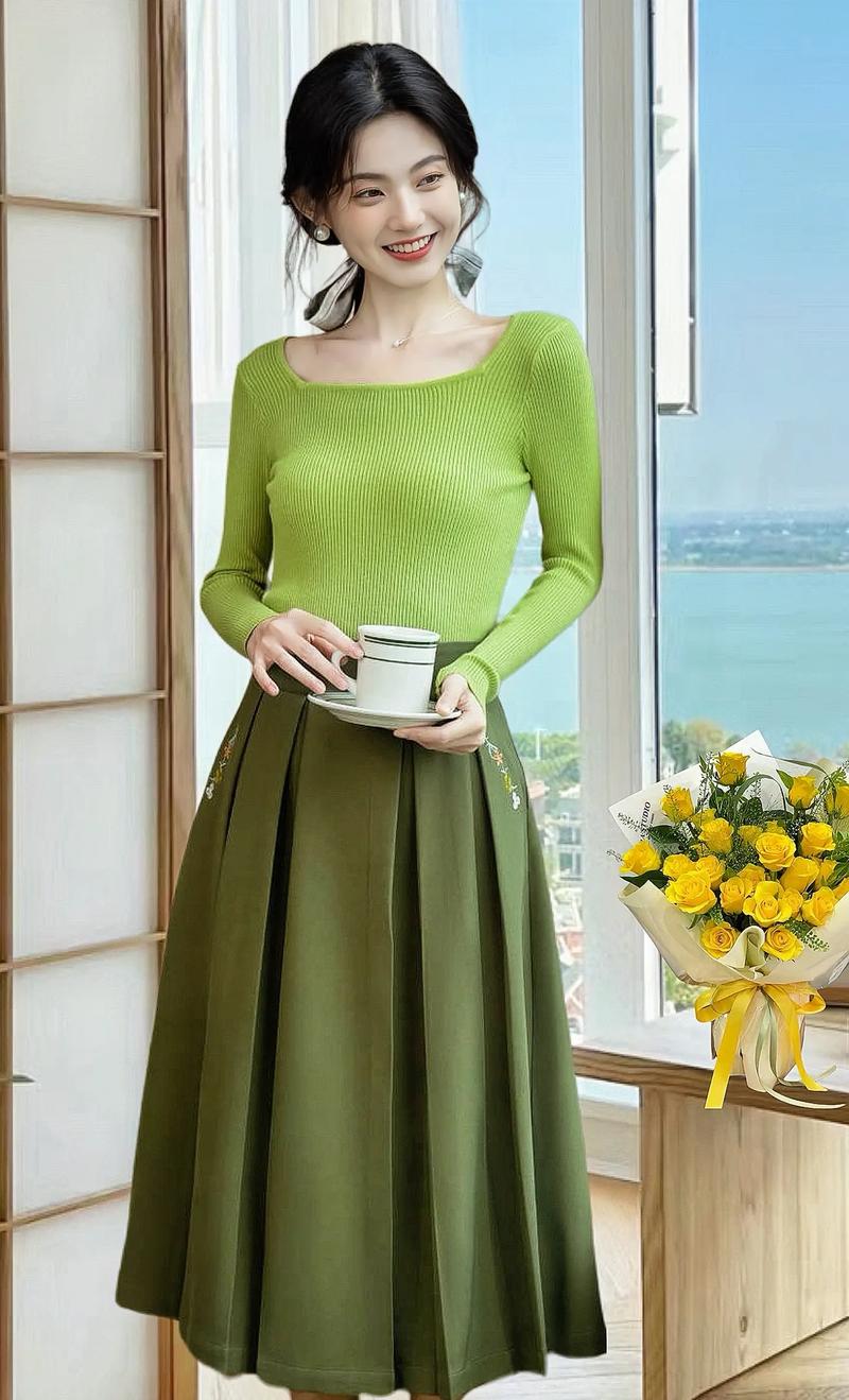 军绿色的裙子配什么颜色的鞋子？军绿色的裙子配什么颜色的鞋子好看图片