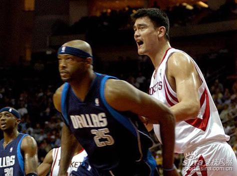 篮球比赛中的防守犯规？篮球比赛中的防守犯规有哪些