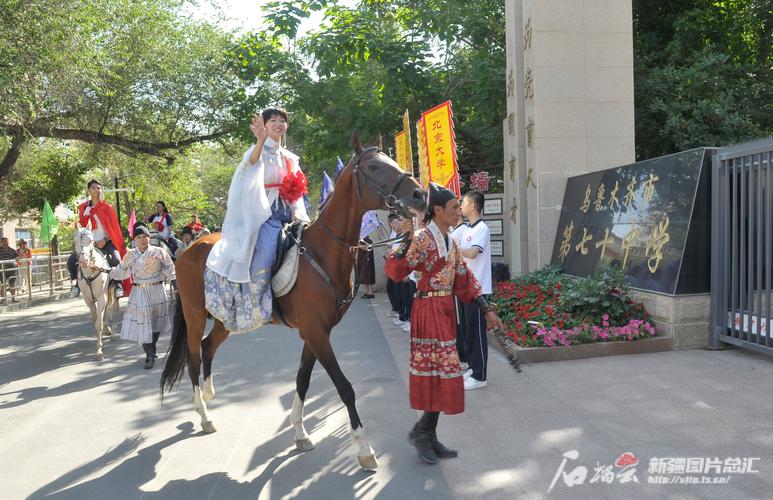 快马加鞭是什么词性?快马加鞭形容什么