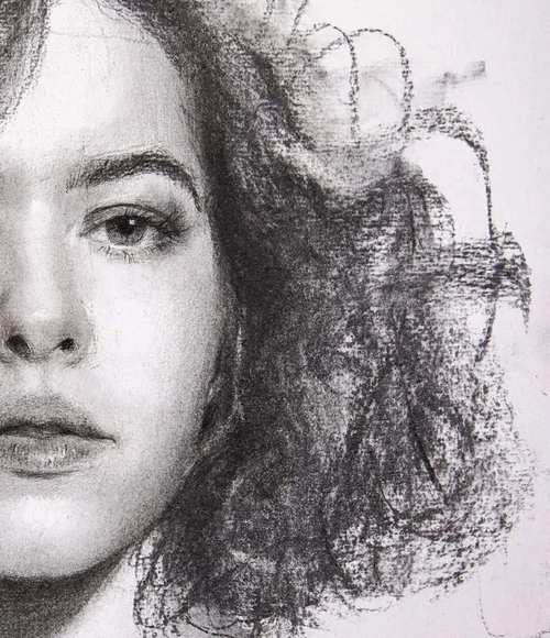 炭笔素描头像如何深入?炭笔素描人像