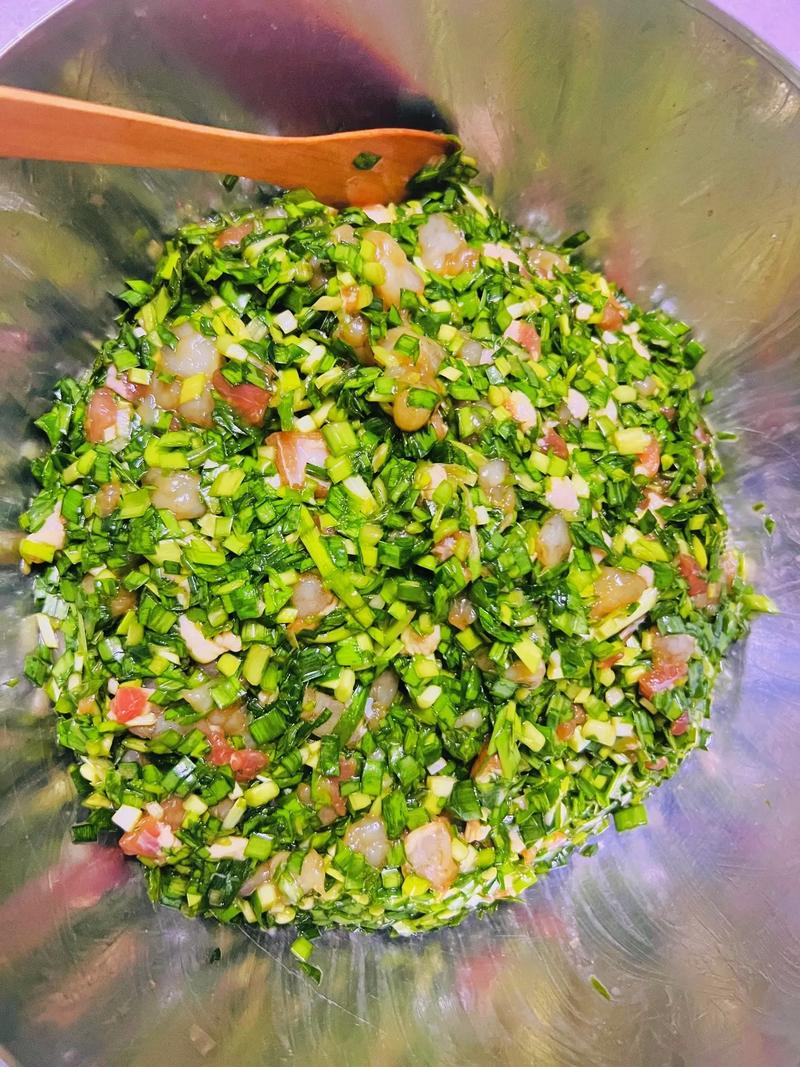 韭菜虾仁肉馅怎么调馅好吃?韭菜虾仁肉馅的做法