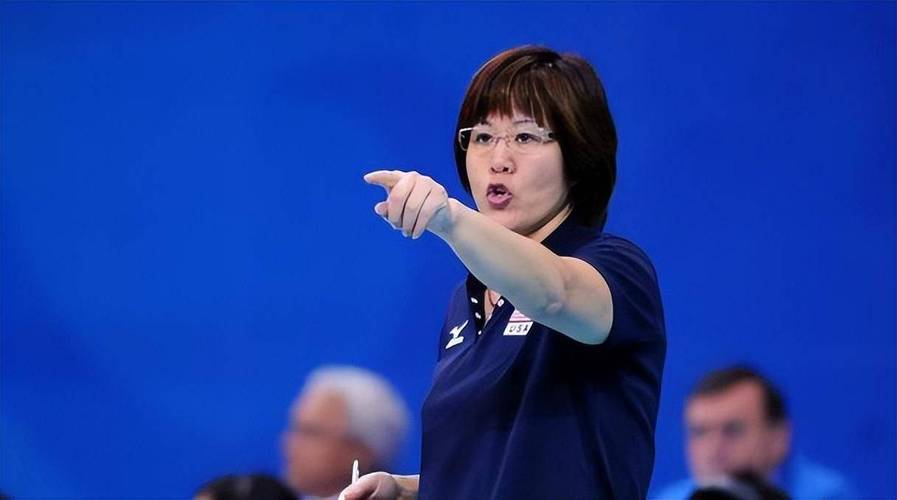 郎平在美国女排当主教练多少年呢??郎平担任美国女排主教练时助教是谁