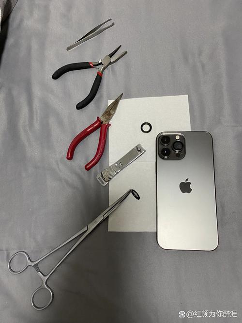 苹果手机如何将手机膜拆下来？拆卸时需要注意什么？