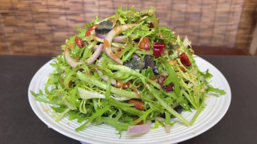 苦菊凉拌用开水焯水吗能吃吗?苦菊凉拌可以用开水焯水吗