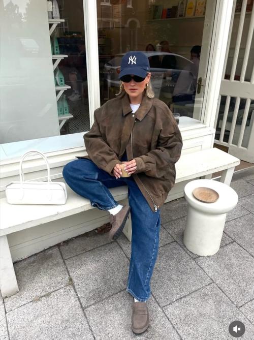 秋天戴什么帽子最合适?秋季戴帽子穿衣搭配