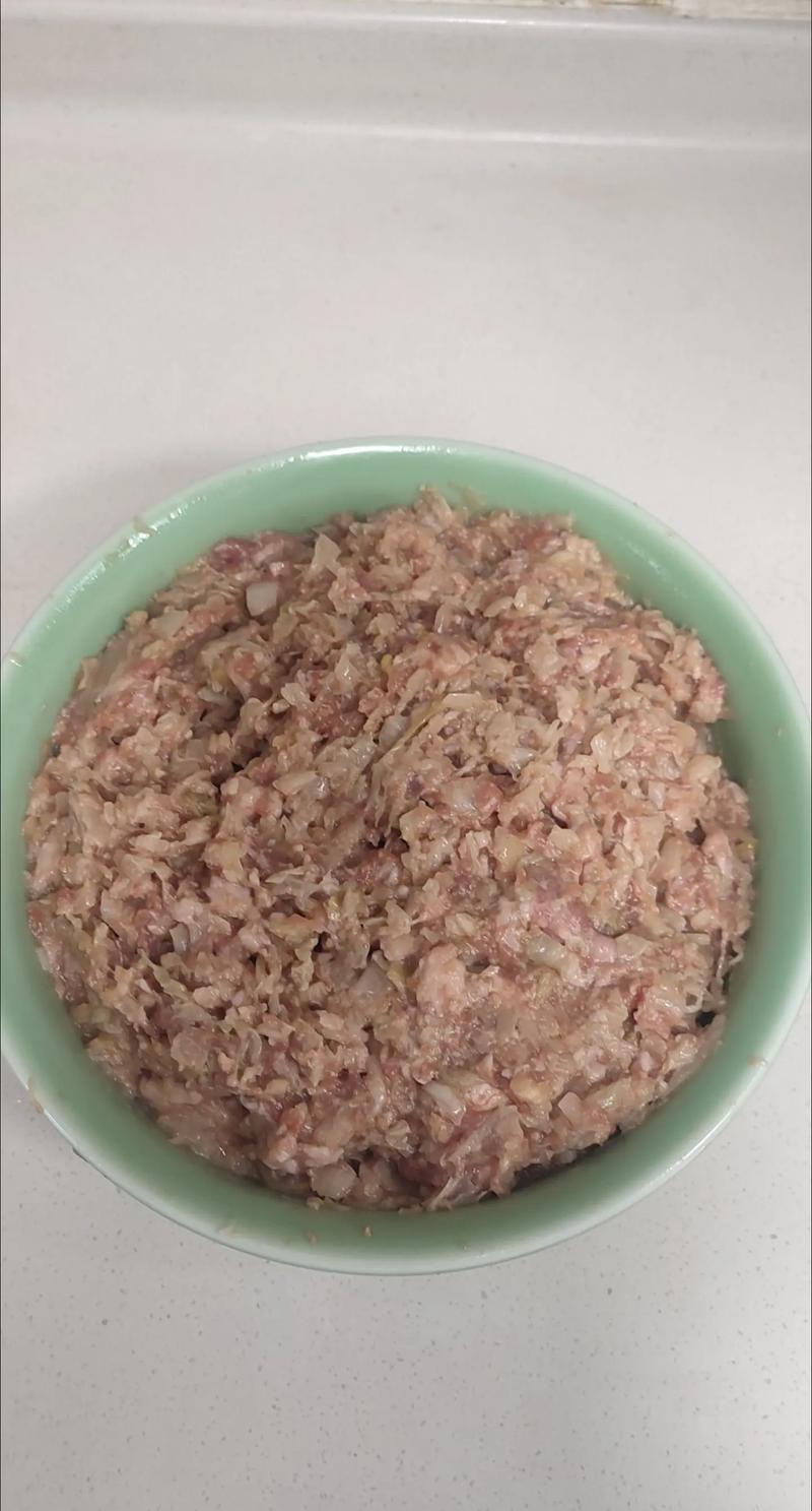 芹菜和酸菜能一起包饺子吗?芹菜能和酸菜一起做馅吗