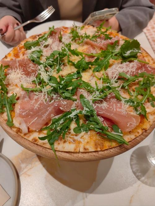 预制披萨可以蒸吗?预制披萨饼底