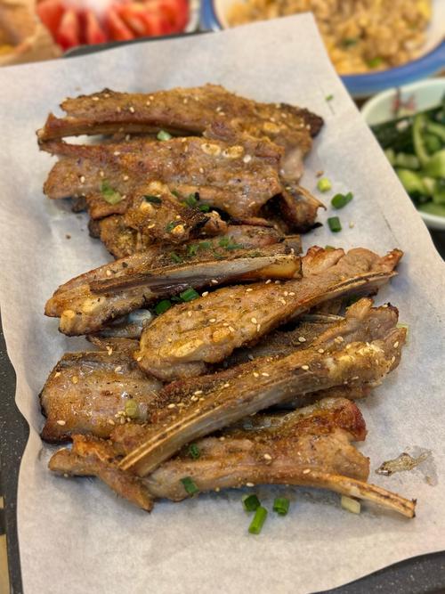 烤羊排吃不完过后要怎么弄好吃？烤羊排吃剩了下顿怎么吃