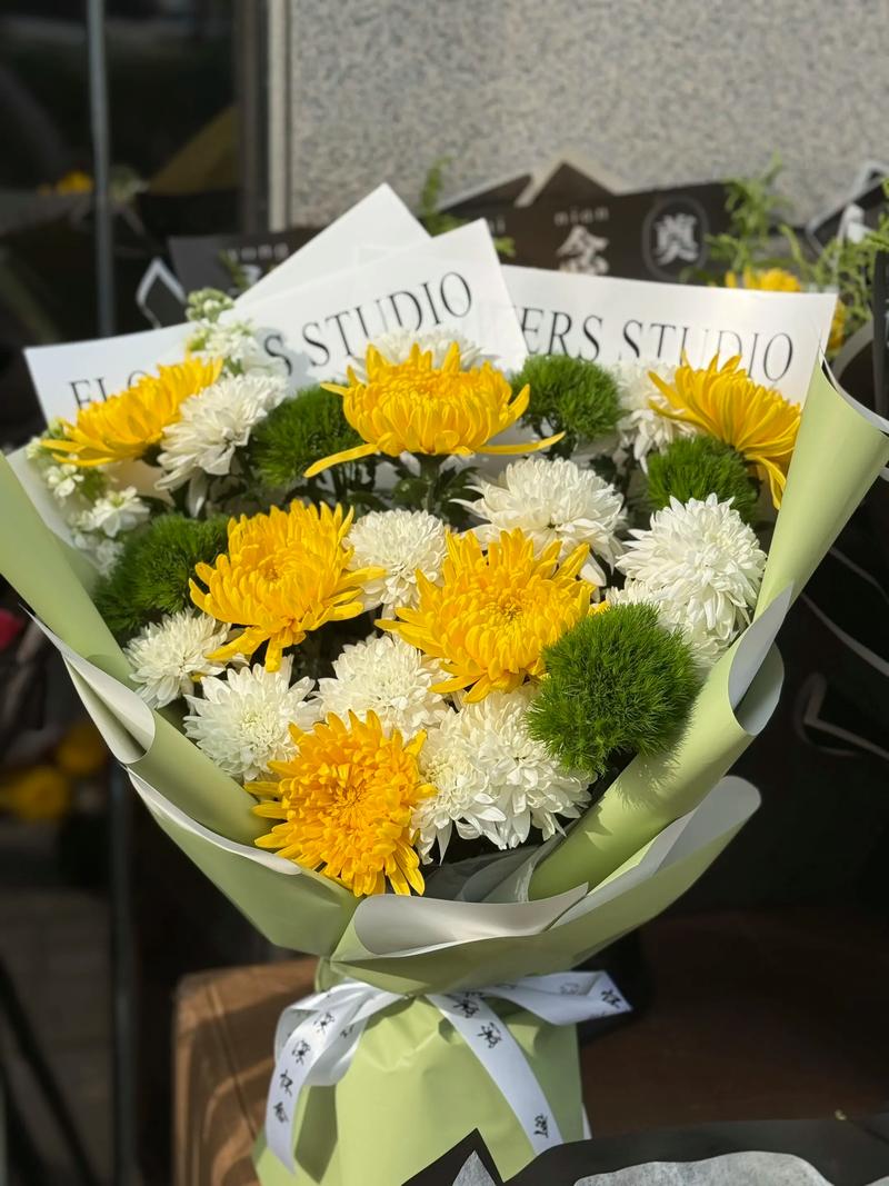 菊花包花束菊花叶子要去掉吗？菊花包花束教程