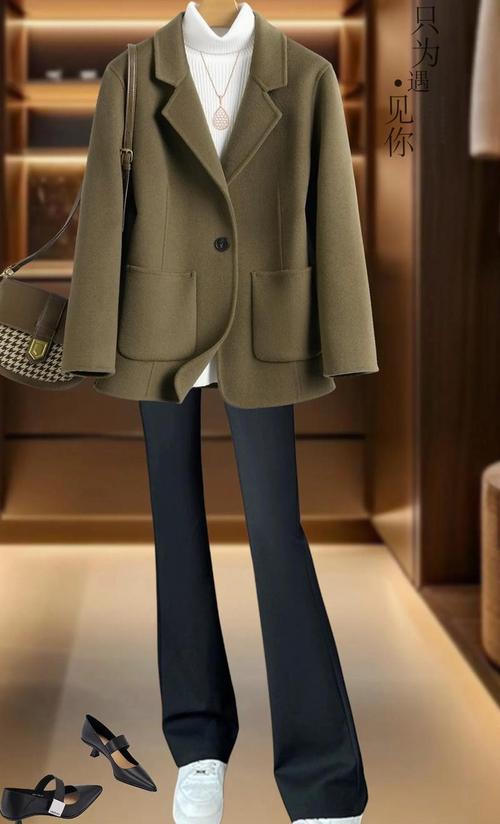 求尼子大衣配什么裤子和鞋子好看？尼子配什么衣服好看