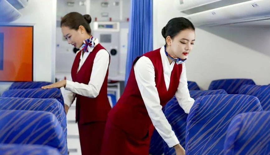 请问西安哪些大学有空乘专业的?西安有空乘专业的技术学院