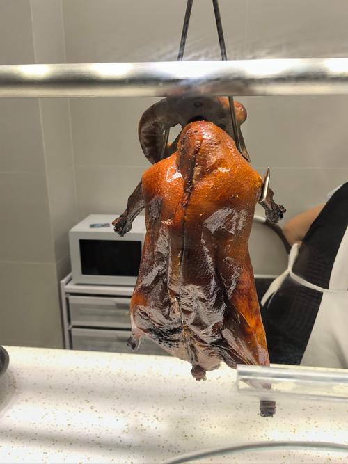 烤箱烤鹅的做法是怎么样的呢？如何用电烤箱烤鹅?