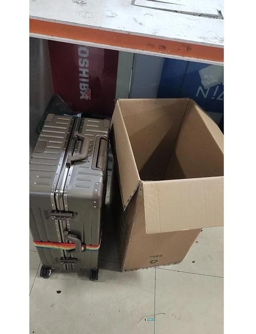 快递能不能寄皮箱加,里面装满东西？快递可以发行李箱里面装东西吗?