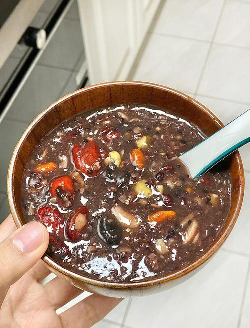 黑米粥高压锅多少分钟？黑米粥高压锅多少分钟能熟