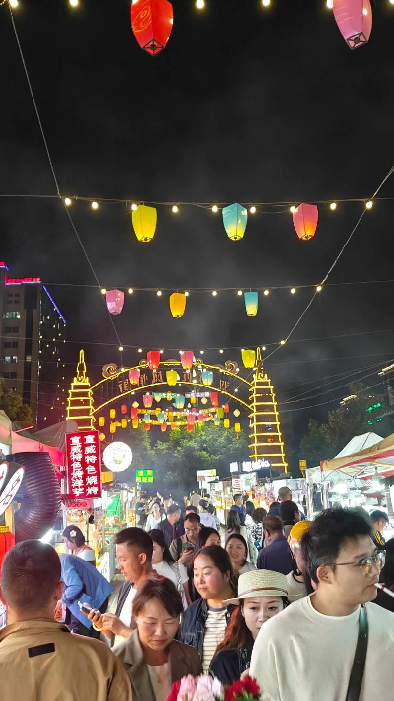 昆明哪里夜市最热闹人多？昆明哪里夜市比较热闹