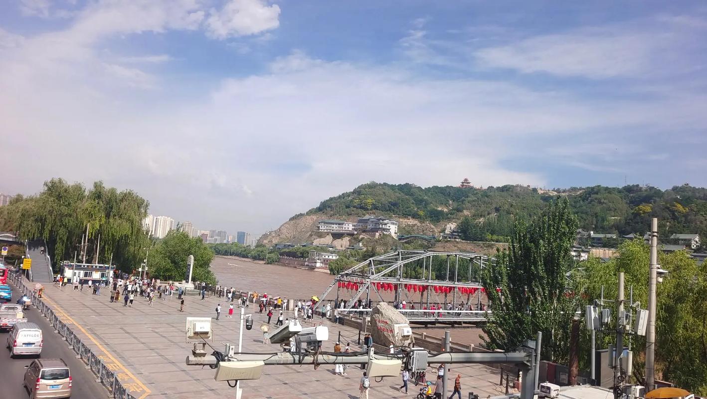 桥根据建造桥的材料分有什么？桥是由什么建筑材料组成