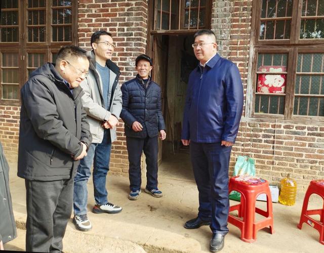 湖南省衡阳市祁东县白地市镇？湖南省衡阳市祁东县白地市镇到灵官的公交车