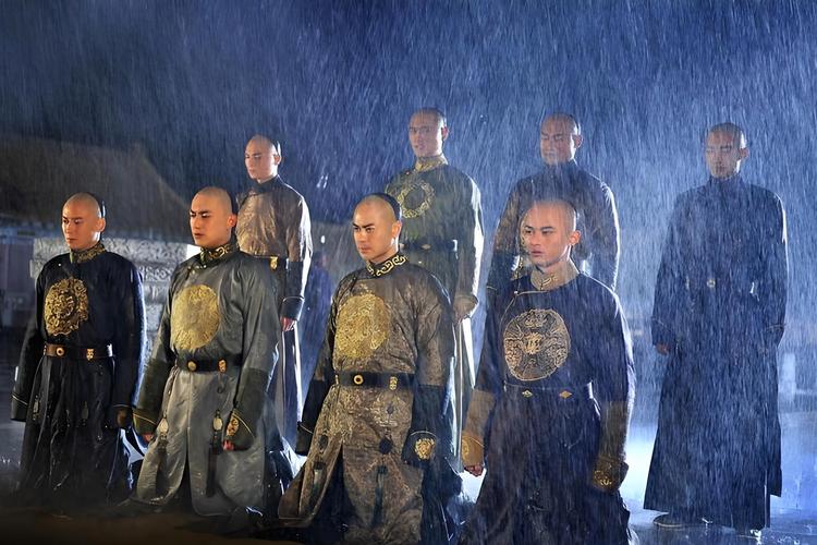 康熙九子夺嫡整个过程？雍正一共杀了几个兄弟