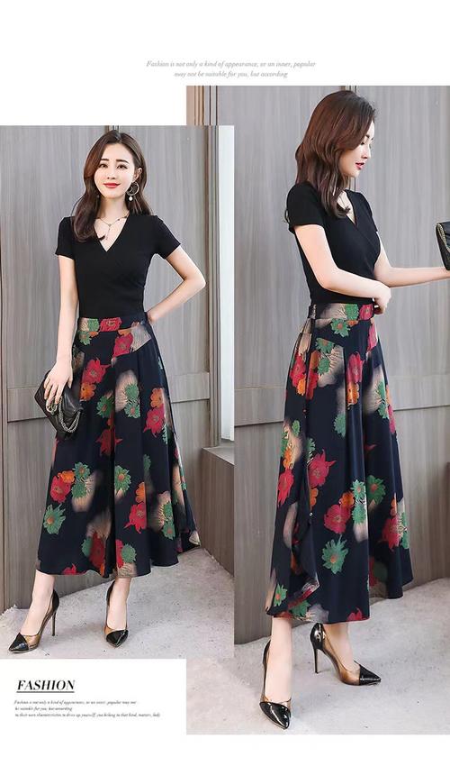 花色裙裤配什么上衣？花色裙裤配什么上衣女