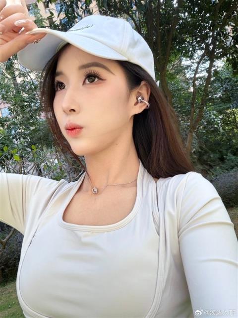 荣耀亲选LCHSE耳夹式耳机2Pro开启预约：44小时超长续航！(图3)