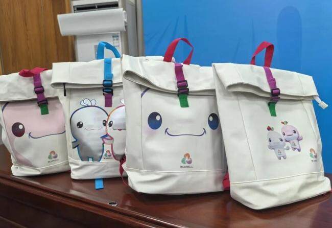 全运会“显眼包”里面装了啥,网友大呼“想要”