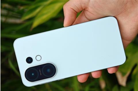 vivoS50系列前瞻：全球首款骁龙8Gen5小屏旗舰 同档无敌(图2)