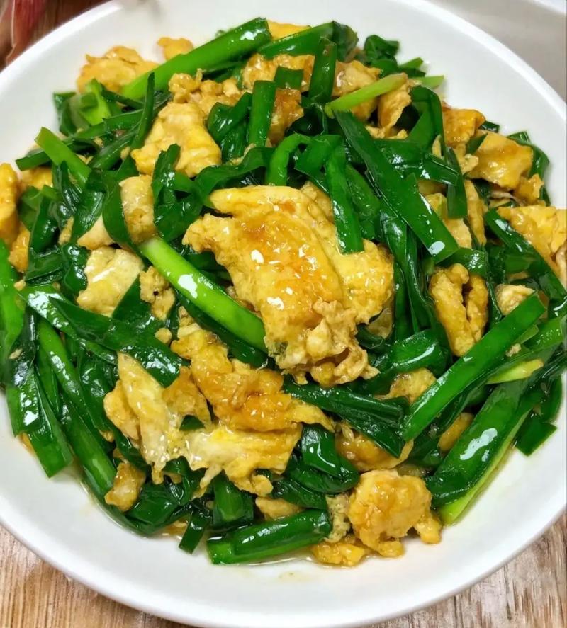 韭菜炒鸡蛋咸了怎么补救?韭菜炒鸡蛋酸了还能吃吗